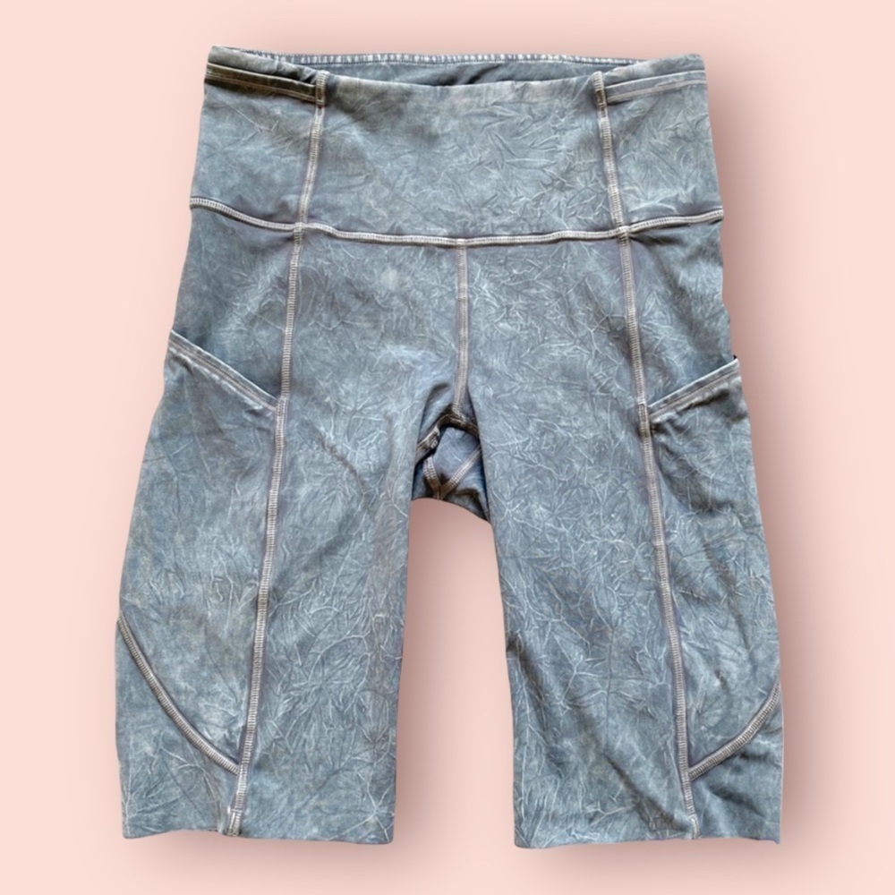 Lululemon shorts size 4